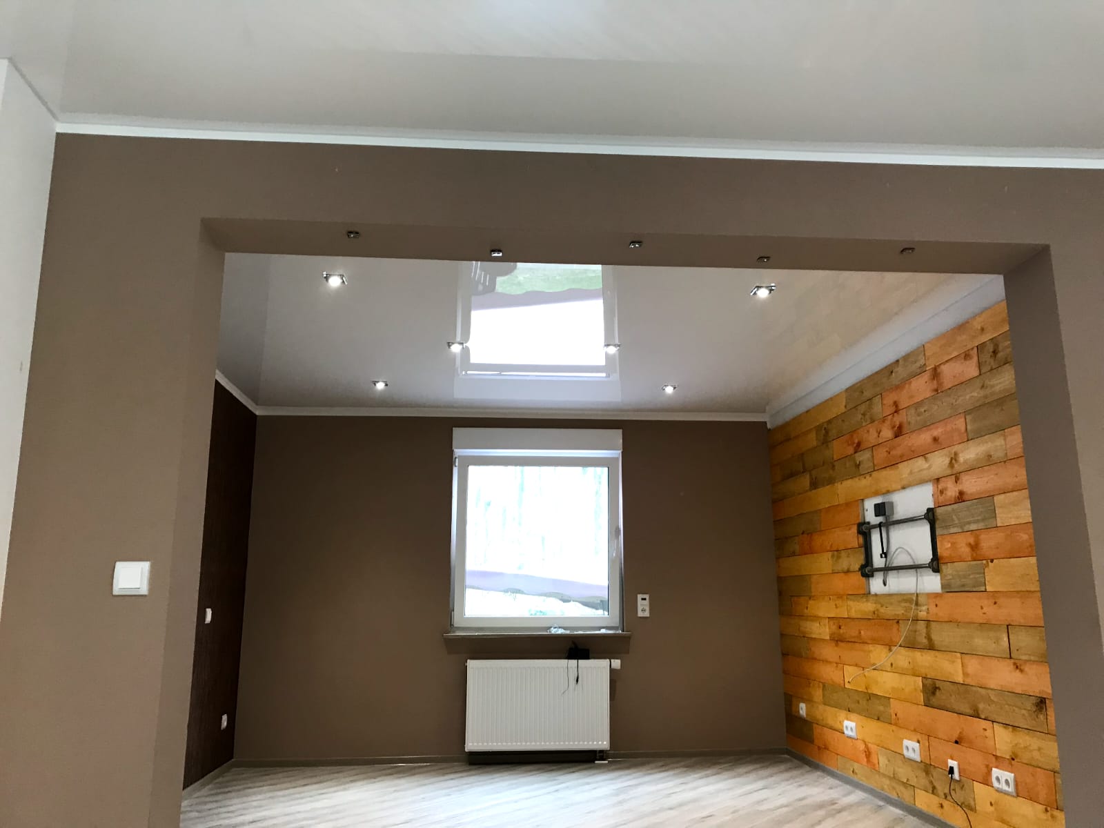 Hochglanz Spanndecke im Esszimmer, verbaut in Siegen